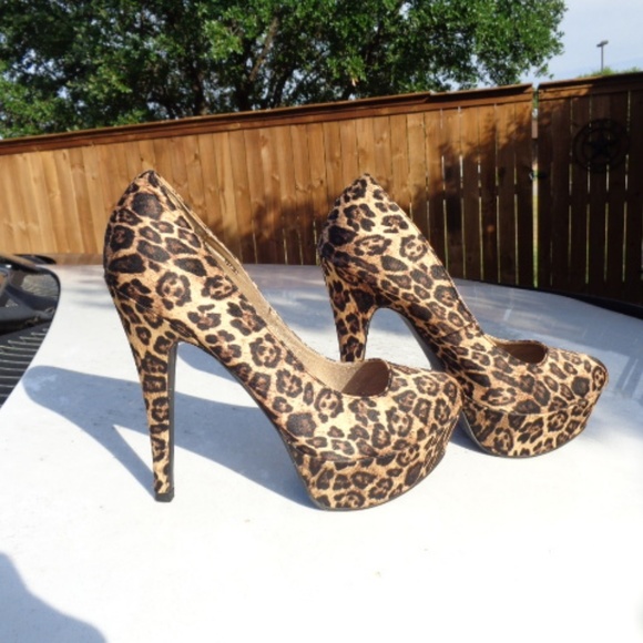 Charlotte Russe leopard heels NWT - Picture 3 of 8